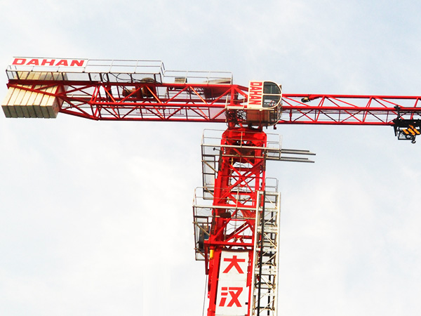 QTZ160 (PT7015) 平头式塔式万搏网-万搏(中国) 10t